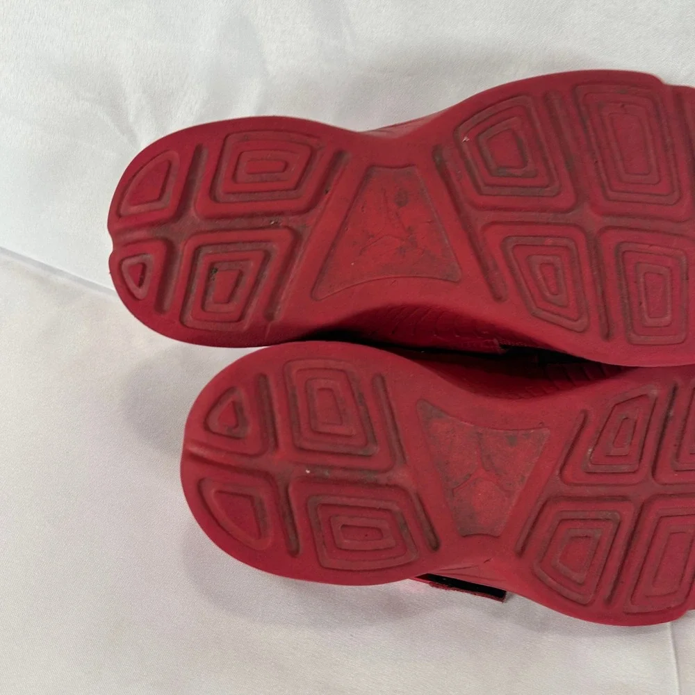 Jordan J23 Gym Red Low Top Sneakers Mens Size 10 854557-600 Basketball Shoes